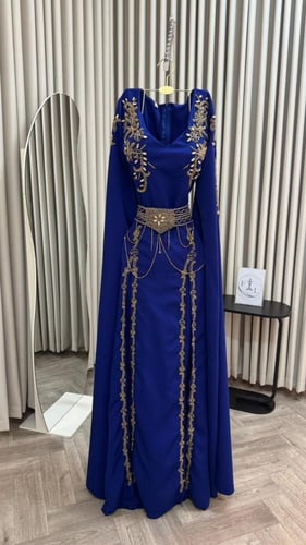 جلابية اللون اسود تطريز يدوي من متجر جوهره MN MA