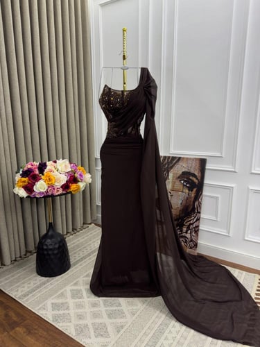 فستان سهره اللون بني خامه باربي وتطريز يدوي والشال...