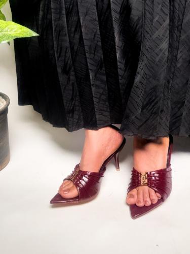 احذية كعب سان لوران من متجر جوهره