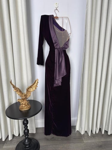 فستان سهره مخمل كوري ليلكي مع تفته من متجر جوهره Q...