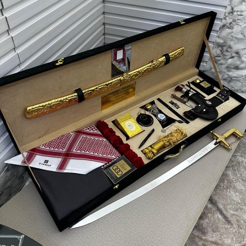 طقم رجالي ملكي من متجر جوهره