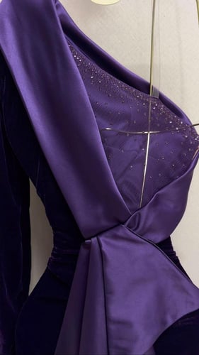 فستان سهره مخمل كوري ليلكي مع تفته من متجر جوهره Q...