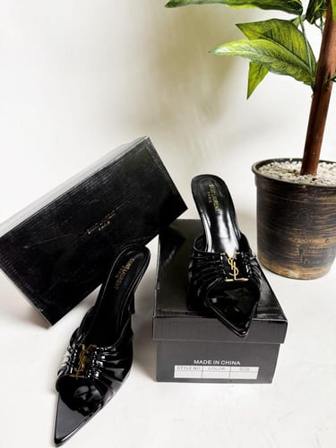 احذية كعب سان لوران من متجر جوهره