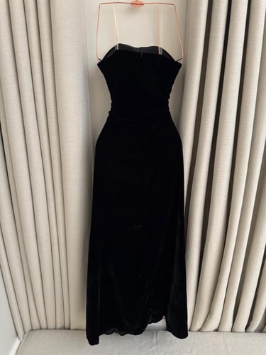 فستان سهره اللون اسود جوخ ودانتيل من متجر جوهره MN