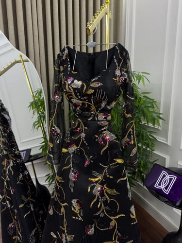 فستان سهره فخم الخامه شك تطريز كامل من متجر جوهره...