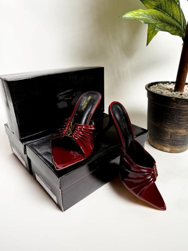 احذية كعب سان لوران من متجر جوهره