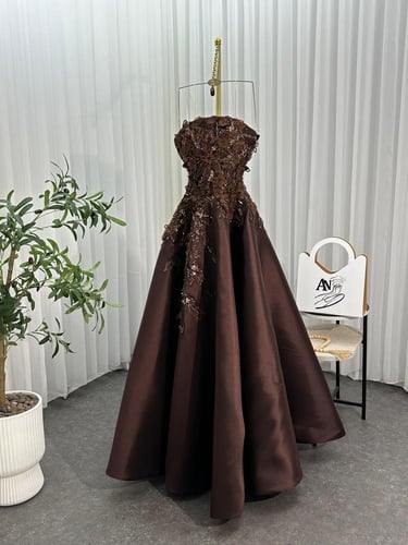 فستان سهره اللون بني الخامة ميكادو تطريز خرز من مت...