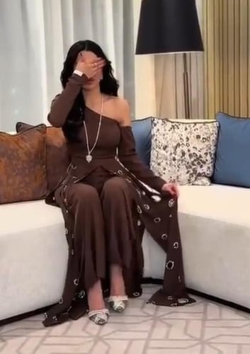 جمبسوت انيق اللون بني