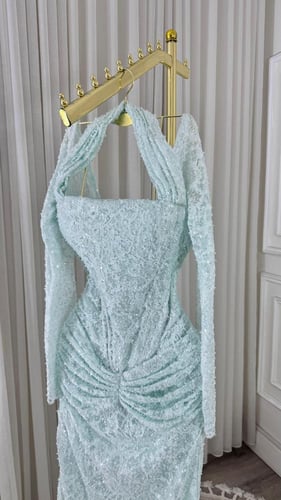 فستان سهره اللون تيفاني قماش سهره دانتيل مطرز خرز...