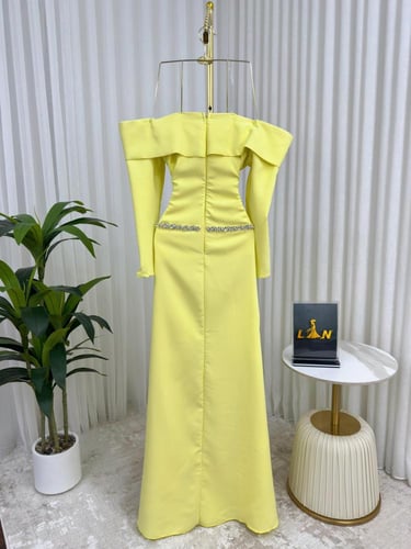 فستان سهره اللون ليموني القماش تفته و باربي تطريز...