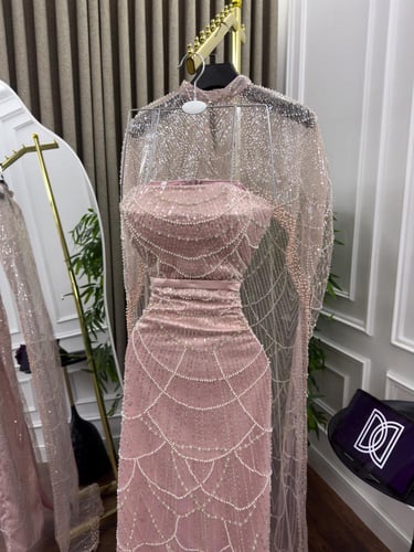 فستان هنا زاهد سهره فخم تطريز راقي لون ابيض و كحلي...