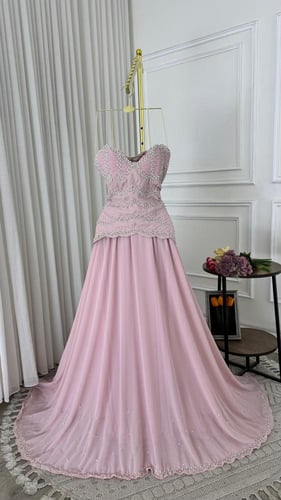 فستان سهره اللون وردي صدريه باربي شيفون جورجيت دبل...