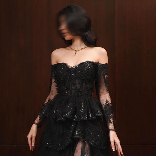 فستان اسود الخامه تل تطريز كبيوتر  وفصوص MN