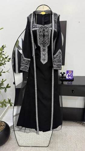جلابية اللون بني مطرزه كبيوتر وخامة تفته استرتش وت...