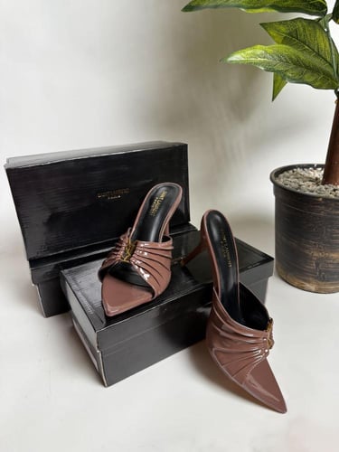 احذية كعب سان لوران من متجر جوهره