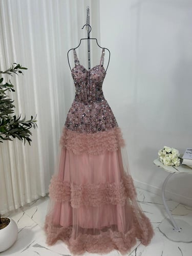 فستان سهره اللون لحمي وتفاحي خامه تل وكلفه خرز MN...