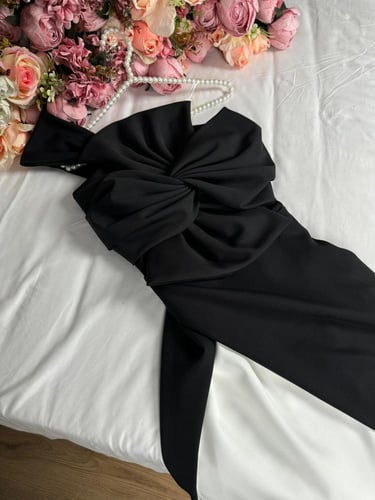 فستان اسود ابيض MN