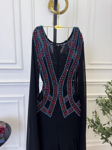 فستان سهره اللون اسود القماش شيفون جورجيت بتطريز ي...