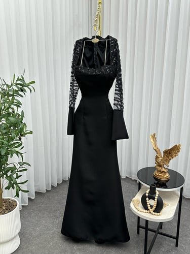 فستان سهره اللون اسود خامه باربي اكمام سهره مخطط Q...