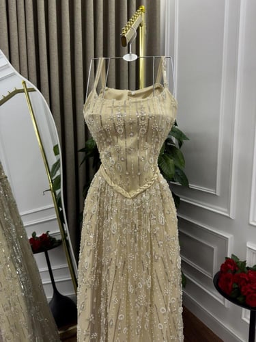 فستان سهره اللون برغندي و تفاحي الخامه قماش سهره ر...