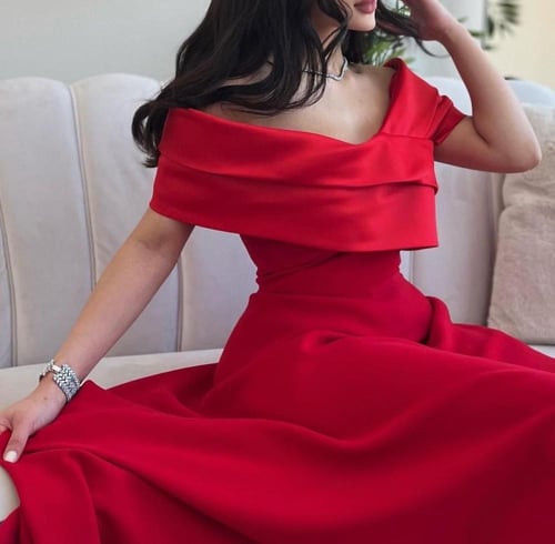 فستان سهره كريب استرتش أنيق وصدريه تفته ‏قصه ناعمه...