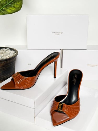 احذية كعب سان لوران من متجر جوهره