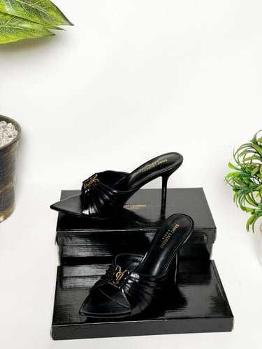 احذية كعب سان لوران من متجر جوهره