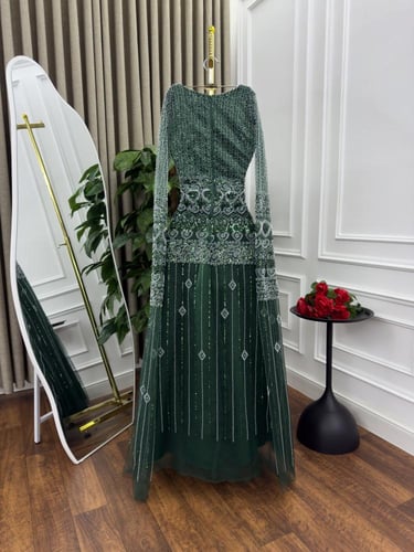 فستان سهره اخضر فخم الخامه تل مطرز بالخرز من متجر...