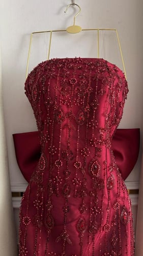 فستان سهره اللون سماوي خامه ميكادو وكلفه خرز من مت...