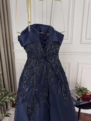 فستان فخم كحلي ميكادو دبل كلوش قماش شك سهره فخم TR