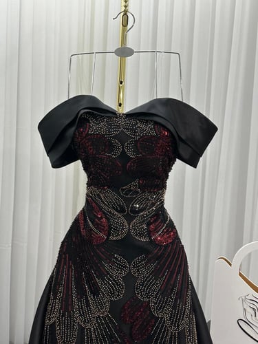 فستان سـهرة اللون اسود الخامة ميكادو تطريز خرز راق...