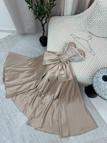 فستان سهره اللون بيج خرز وذيل تفته من متجر جوهره M...