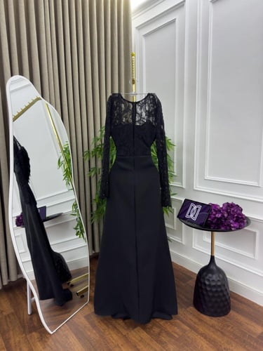 فستان سهره باربي الصدر دانتيل تطريز يدوي لون اسود...