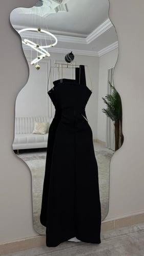 فستان اسود ابيض MN