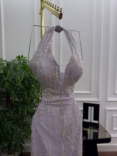 فستان سهره اللون زيتي و موف دانتيل مطرز من متجر جو...