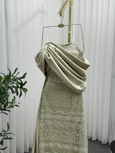 فستان سهره تل مطرزه بخرز ذيل تفته MN LS LA