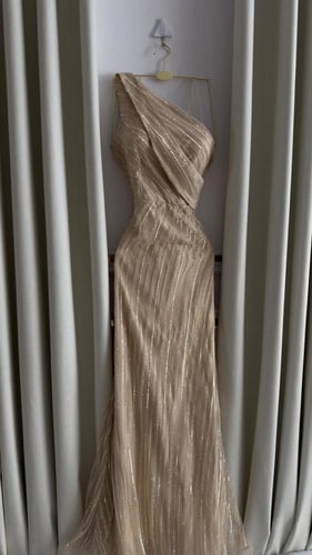 فستان سهره اللون بيج خرز من متجر جوهره MN