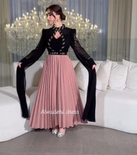 جمبسوت اسود على وردي الخامه لكرا على جورجيت بلسييه...