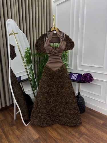 فستان سهره عنابي صدريه مورد الخامه باربي مزين بالب...