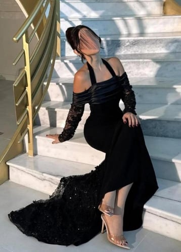فستان سهره اسود بذيل دانتيل كلفه مع اكمام كلفه درج...