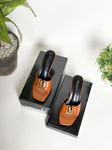 احذية كعب سان لوران من متجر جوهره