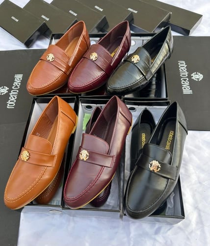 احذية مريحة روبوتو كافالي من متجر جوهره