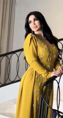 جمبسوت كموني مطرز خامه باربي