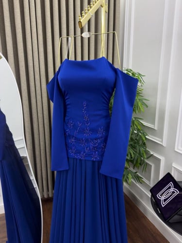 فستان ازرق نيلي تطريز راقي الخامه باربي و شيفون كل...