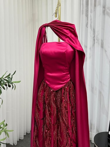 فستان سهره اللون برغندي القماش تفته استرتش كلفه سه...