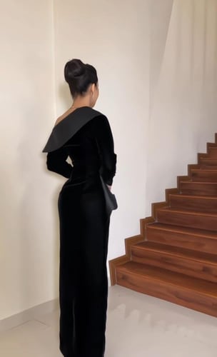 فستان نسائي اسود أنيق