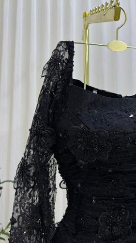 فستان سهرة أسود طويل دانتيل مطرز فاخر للخطوبة والم...