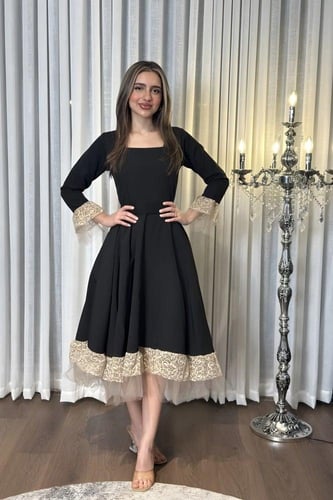 فستان نسائي أسود باربي