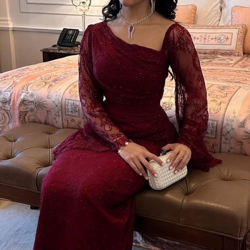 فستان نسائي بالكمام طويلة مناسب للعيد