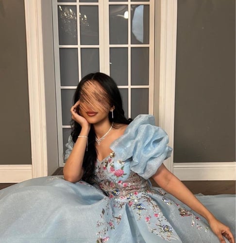 فستان سماوي فاتح مشجر